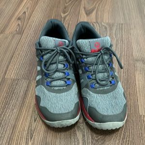 Men’s Merrell hiking/walking shoes - Size 10.5